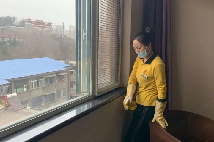 Баоцзи: Super 8 Hotel Baoji Railway Station