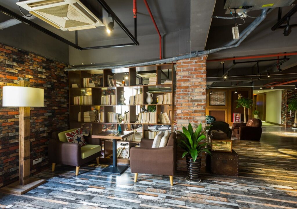 Гуанчжоу: JJ Coffee Theme Hotel Guangzhou Exhibition Center