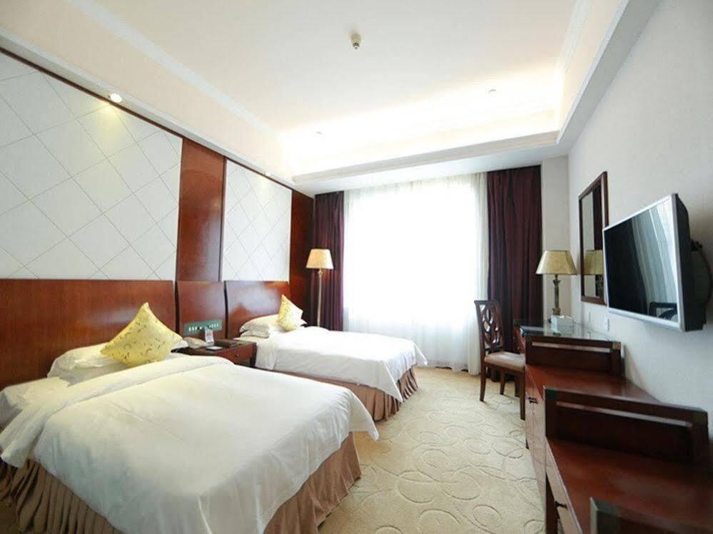 Шэньчжэнь: Dragon Spring Hotel