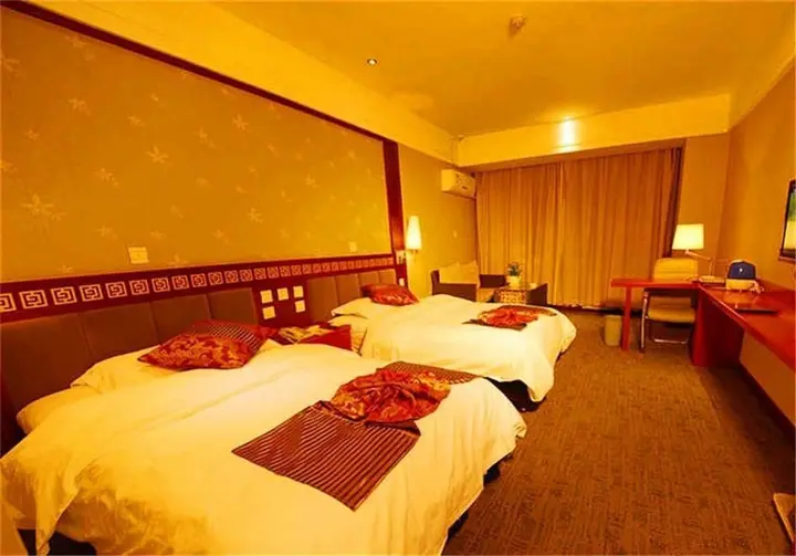 Лицзян: Golden Spring Hotel Lijiang