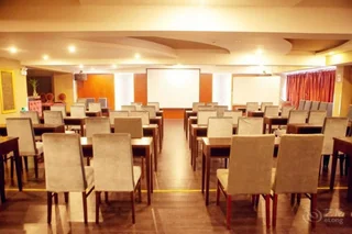 Чанчжоу: Changzhou Elan Hote