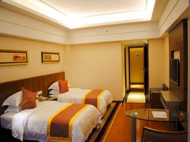 Цюнхай: Wenhua Herton Hotel