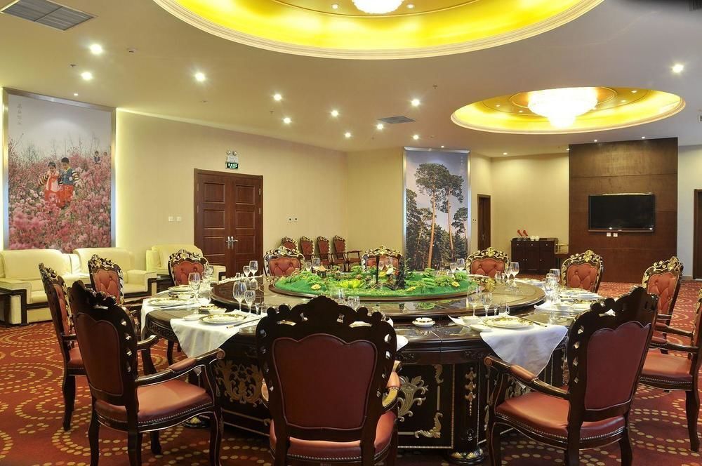 Яньцзи: Yanji Changbaisong Hotel