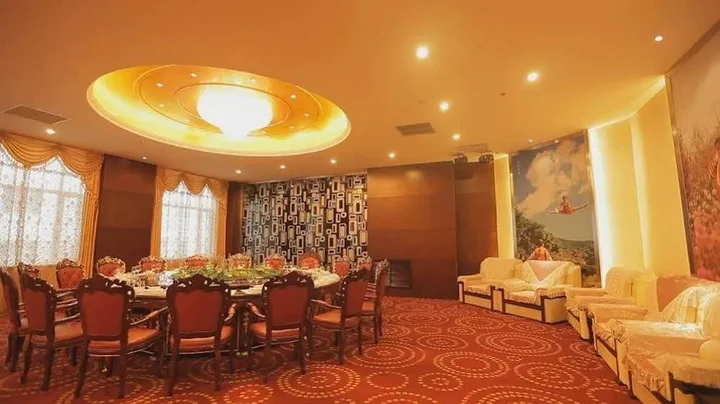 Яньцзи: Yanji Changbaisong Hotel