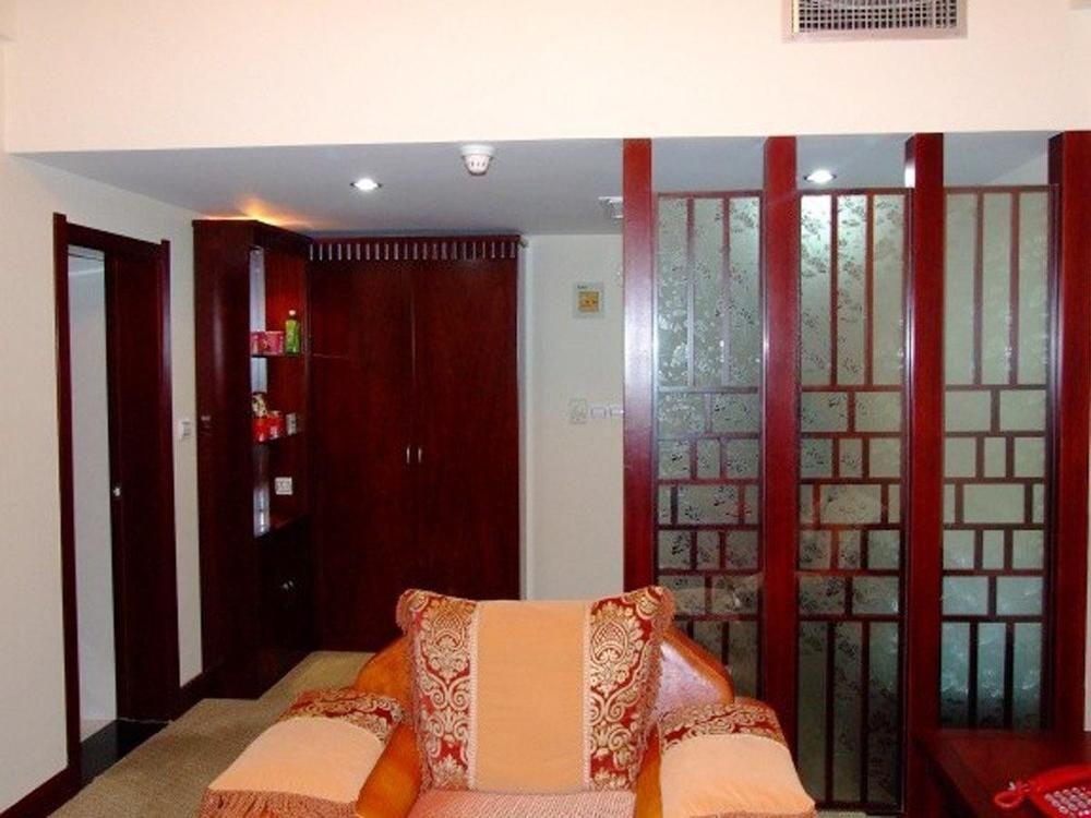 Куньмин: Kunming Jinggu Hotel
