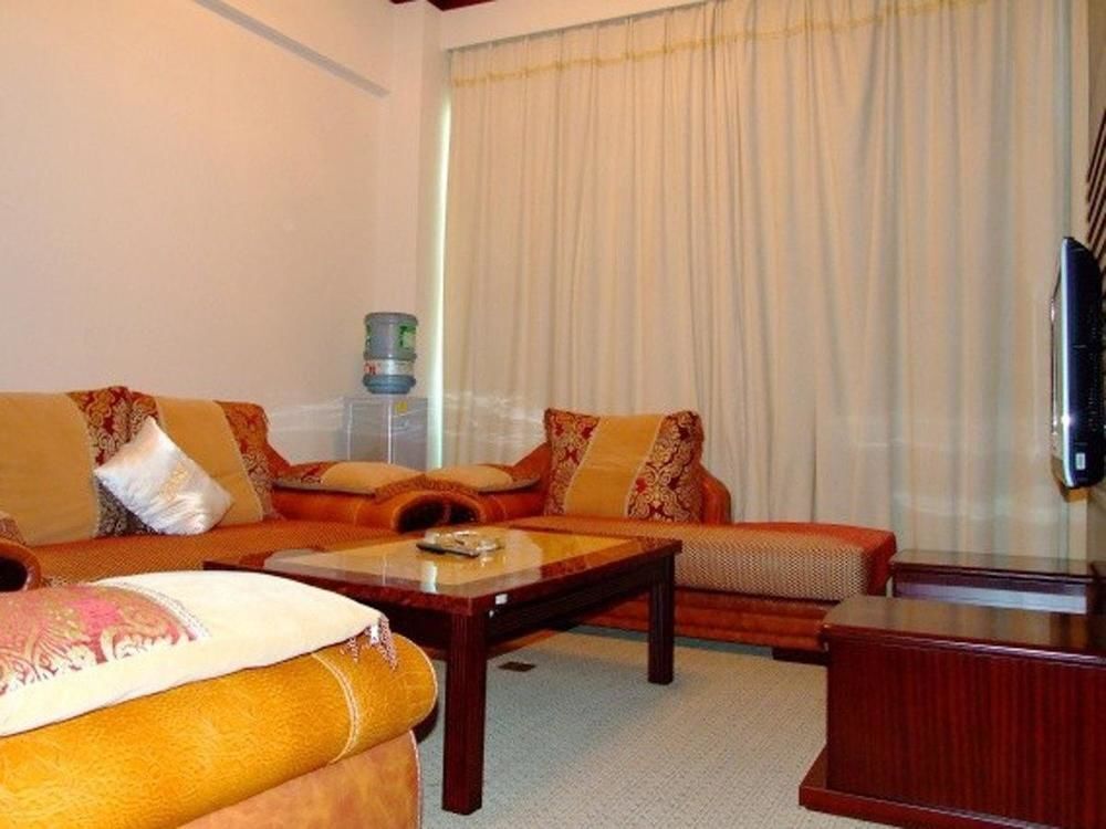 Куньмин: Kunming Jinggu Hotel