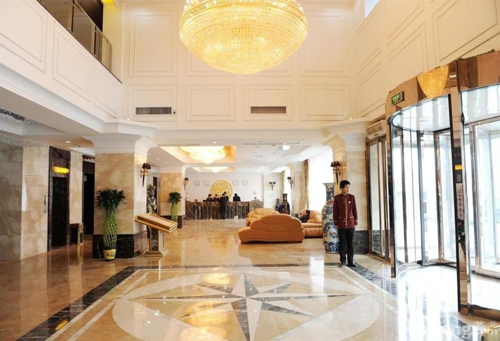 Long Fei Yuan Hotel — фото 6