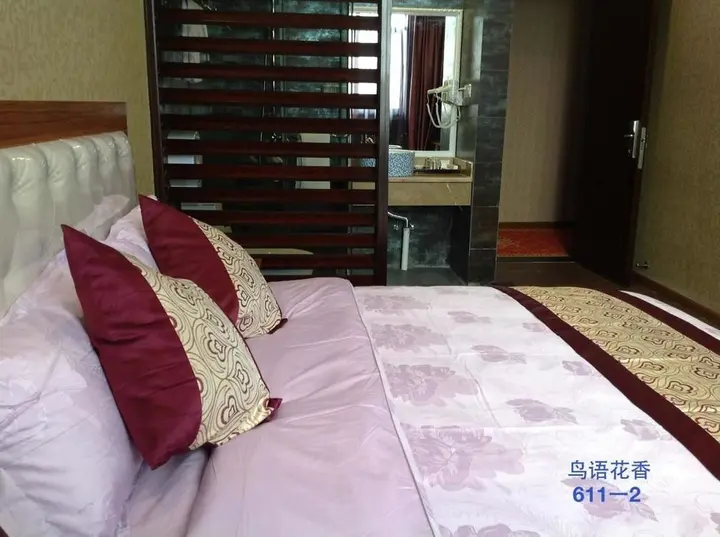 Дэян: Wenchang Yunting Fashion Hotel