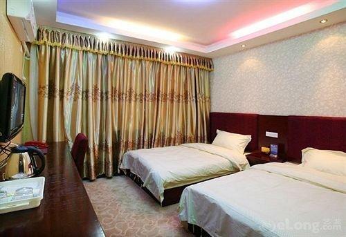 Яншо: Yangshuo Hao Ting Business Hotel