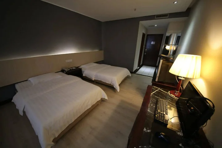 Шэньчжэнь: My Pleasant Hotel