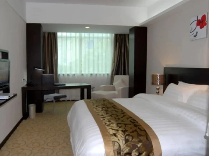 Шэньчжэнь: My Pleasant Hotel