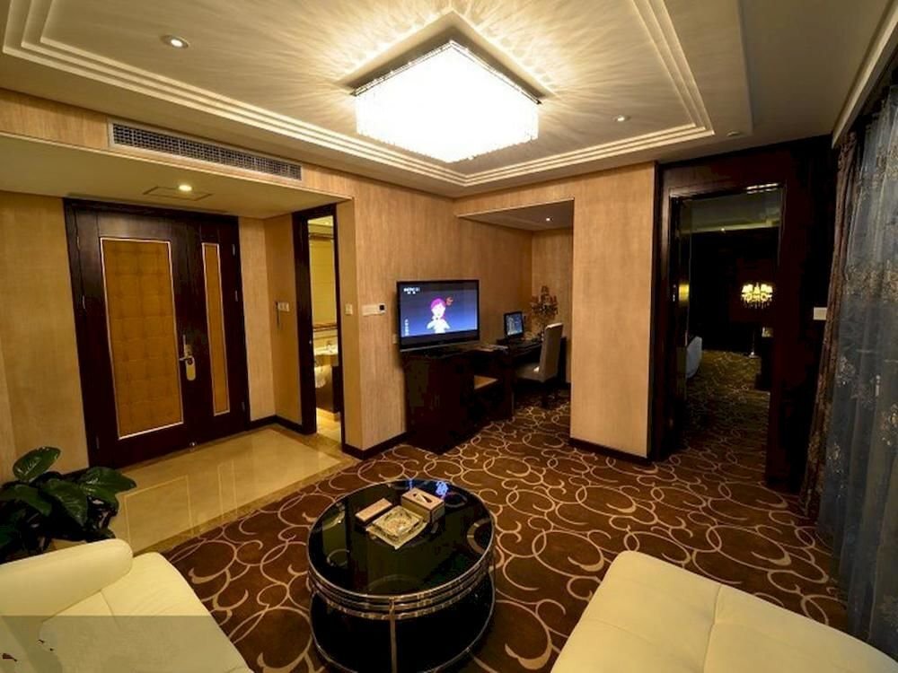 Цзинин: Kaisai International Hotel - Jining