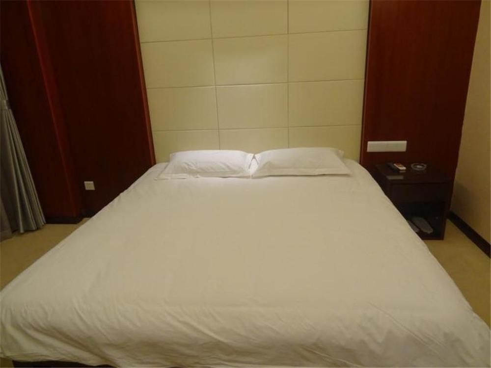 Чэндэ: Chengde Hui Long Hotel