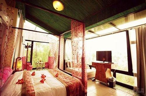 Дали: Dali Fengqing Hai'an Hotel