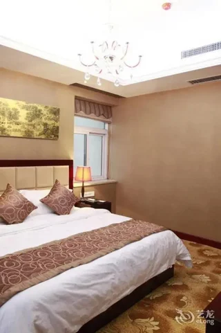 Синьсян: Yuanrun Boutique Hotel