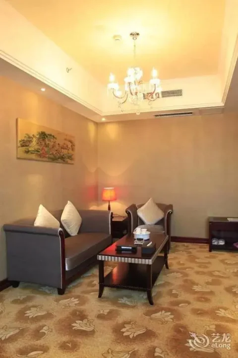 Синьсян: Yuanrun Boutique Hotel
