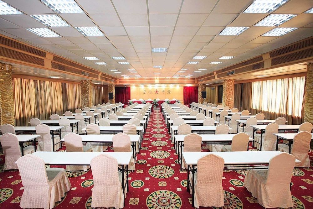 Фошань: Overseas Chinese Hotel