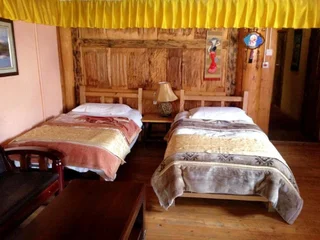 Шангри-Ла: Shangri-La Skyside Inn