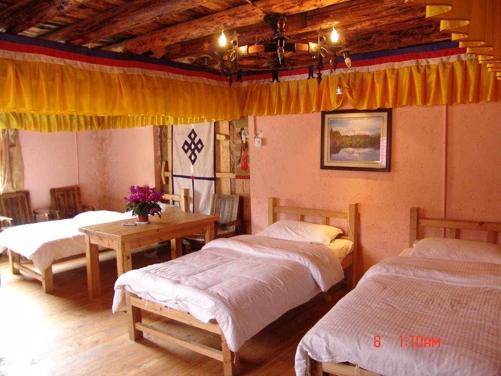 Шангри-Ла: Shangri-La Skyside Inn