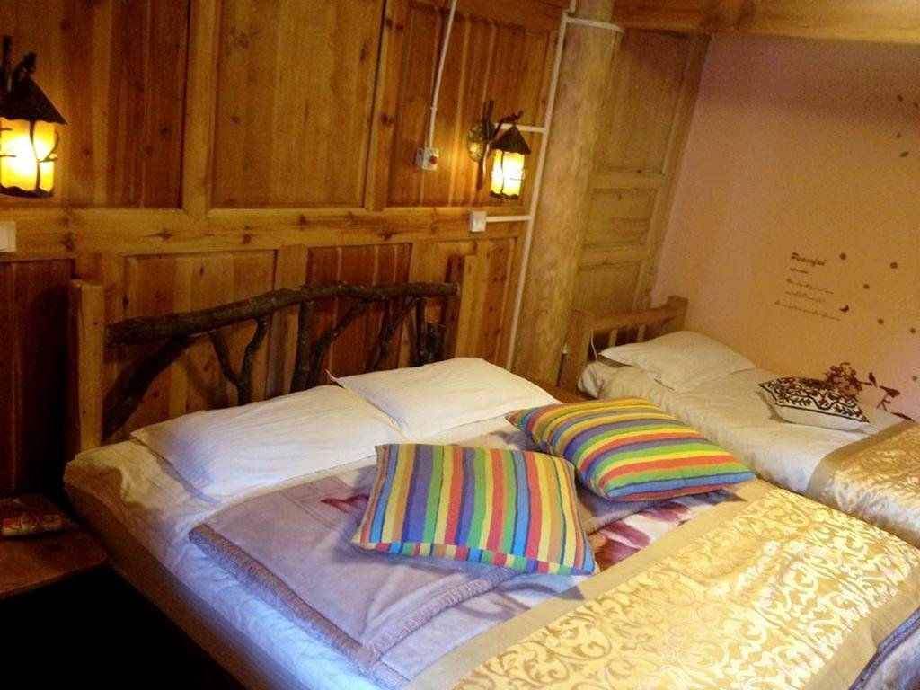 Шангри-Ла: Shangri-La Skyside Inn