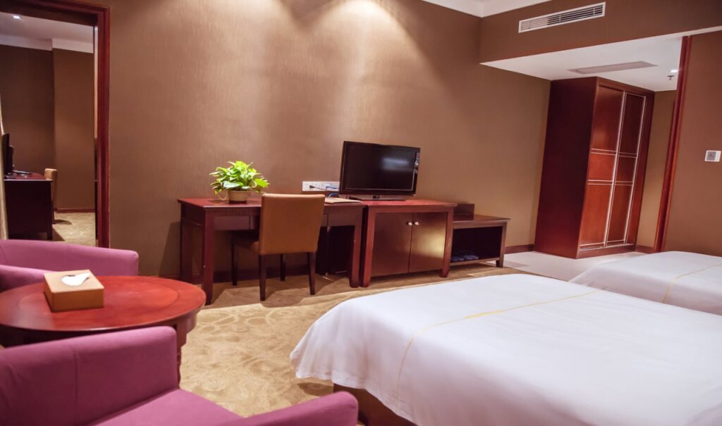 Гуанчжоу: Shenglong Hotel- Guangzhou South Station