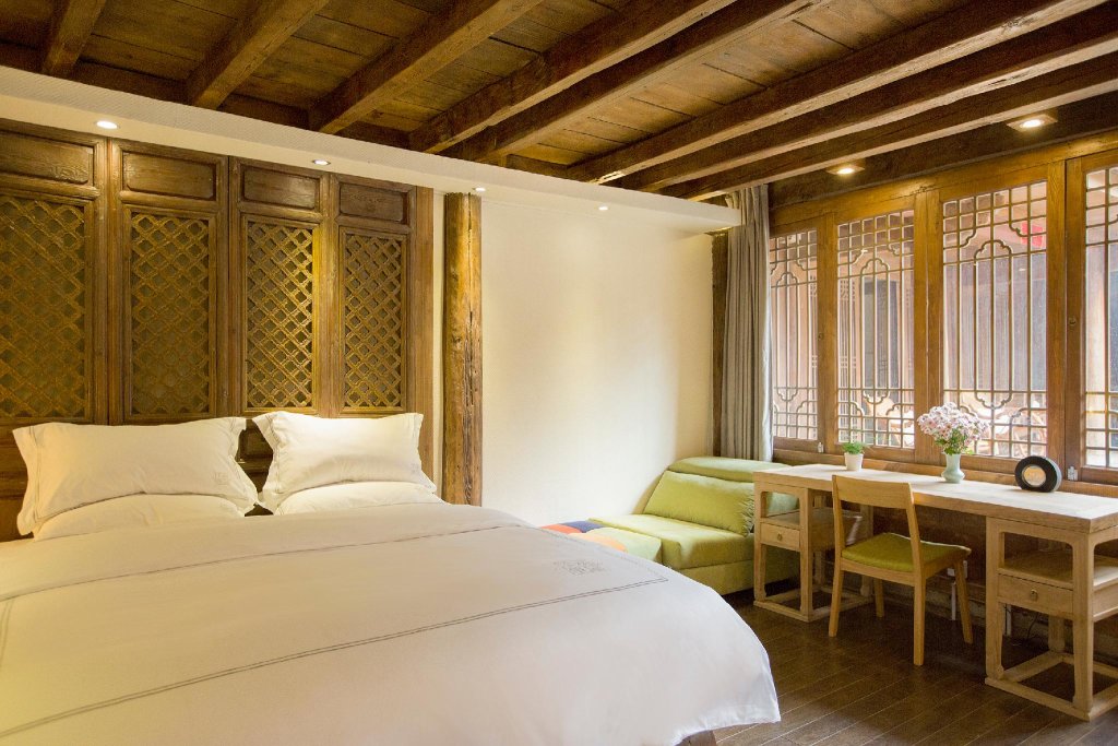 Лицзян: Lijiang Banxicaotang Inn