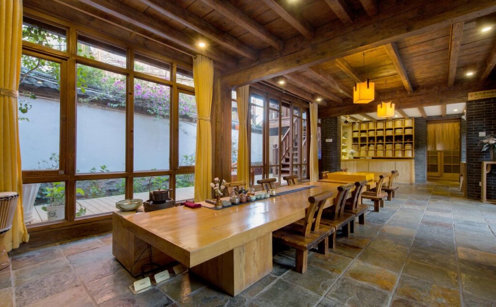 Лицзян: Lijiang Banxicaotang Inn