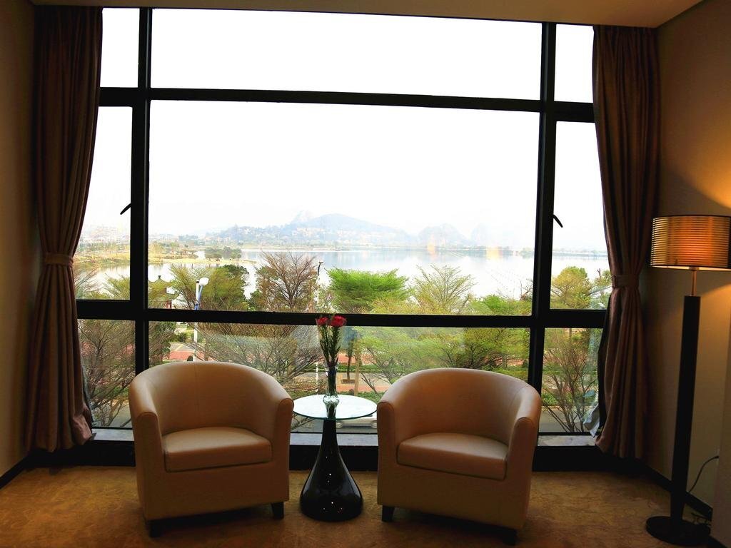 Чжаоцин: Meijianda Hotel