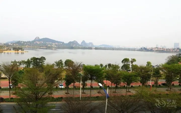 Чжаоцин: Meijianda Hotel