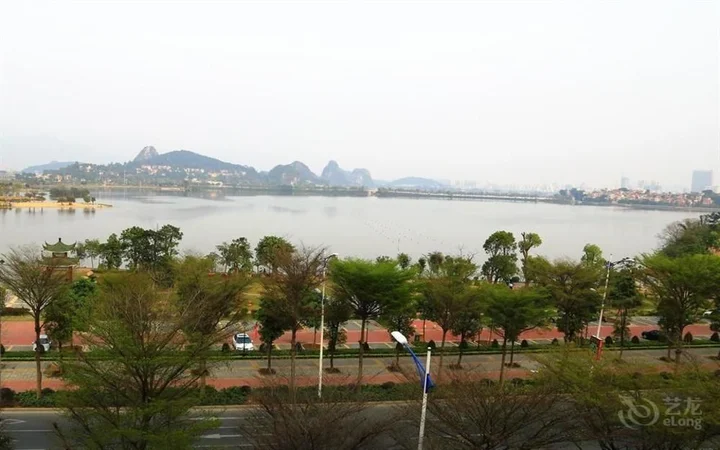 Чжаоцин: Meijianda Hotel