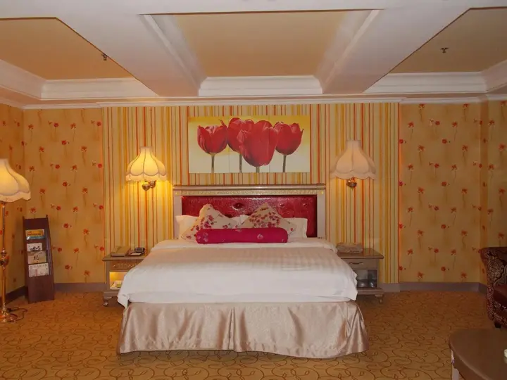 Цзилинь: Century Hotel Jilin