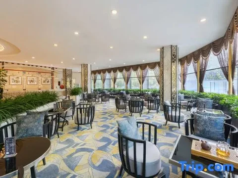 Далянь: Aulicare Hotel