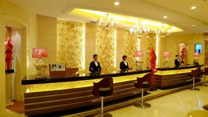 Инкоу: Lihua International Hotel