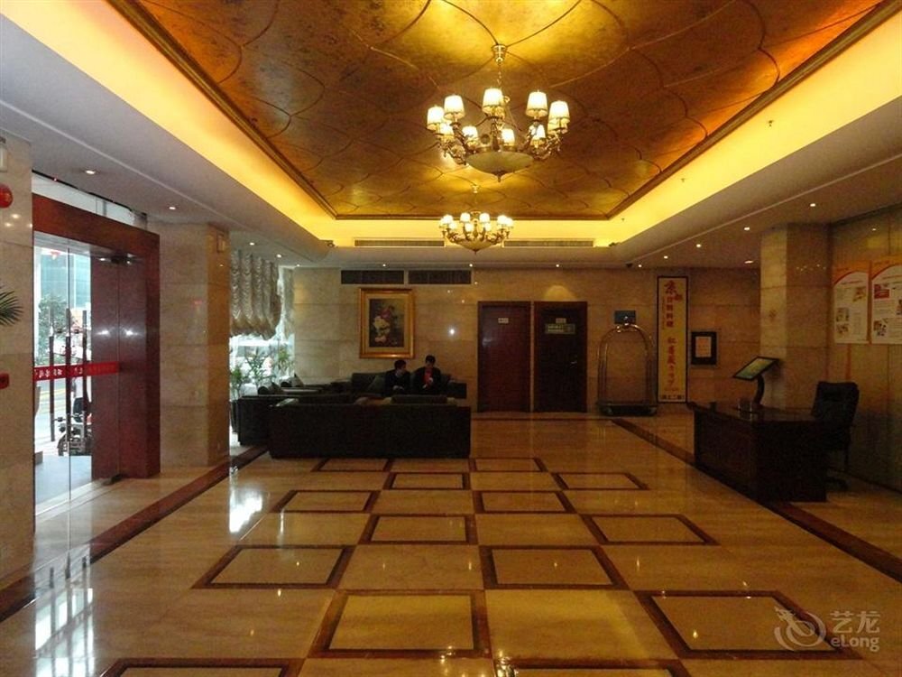 Шэньчжэнь: City Convenient Hotel Longhua Subway Station
