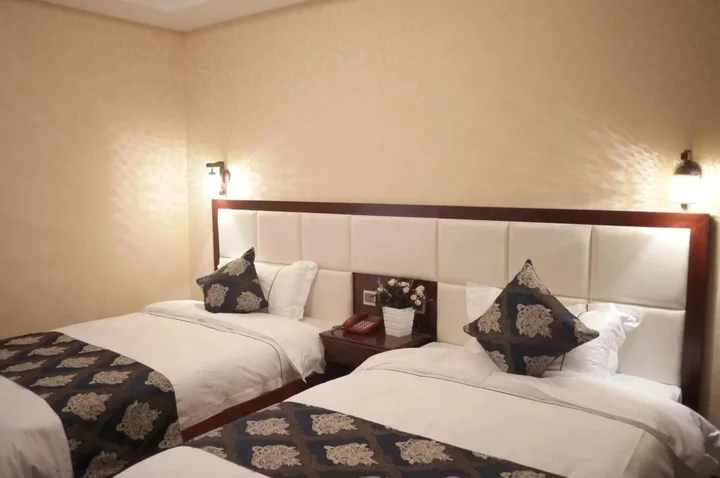 Куньмин: Kunming July Hotel