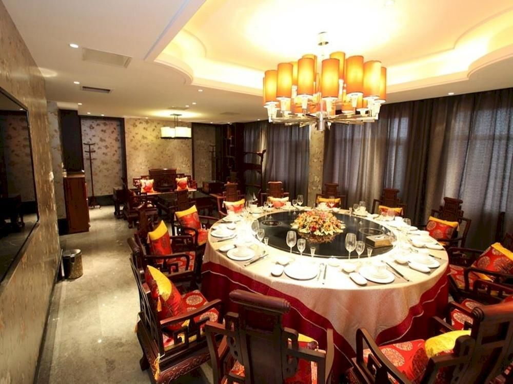 Чжэнчжоу: Xidu Hotel