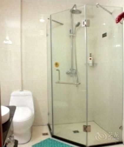 Шэньян: Hualian Business Hotel