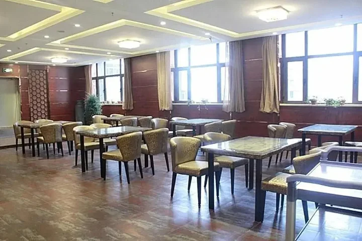 Шэньян: Hualian Business Hotel