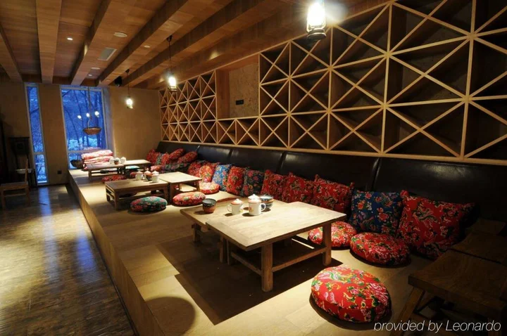 Байшань: Changbaishan Purple Jade River Side Resort Chibei