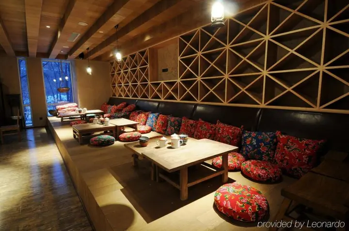 Байшань: Changbaishan Purple Jade River Side Resort Chibei