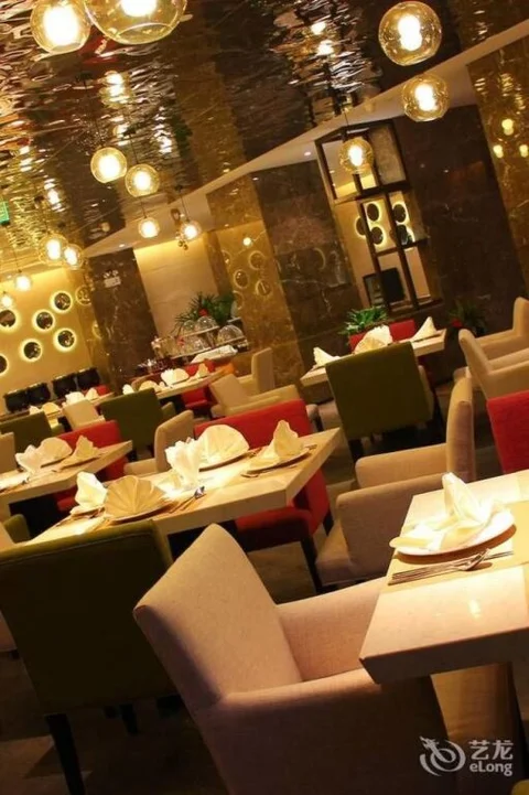 Чжэнчжоу: Maritime Hotel (Zhengzhou Century Amusement Park Zhongyuan Tower)