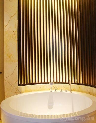 Чжэнчжоу: Maritime Hotel (Zhengzhou Century Amusement Park Zhongyuan Tower)