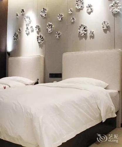 Чжэнчжоу: Maritime Hotel (Zhengzhou Century Amusement Park Zhongyuan Tower)