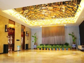 Чжэнчжоу: Maritime Hotel (Zhengzhou Century Amusement Park Zhongyuan Tower)