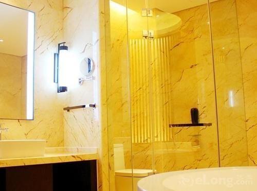 Чжэнчжоу: Maritime Hotel (Zhengzhou Century Amusement Park Zhongyuan Tower)