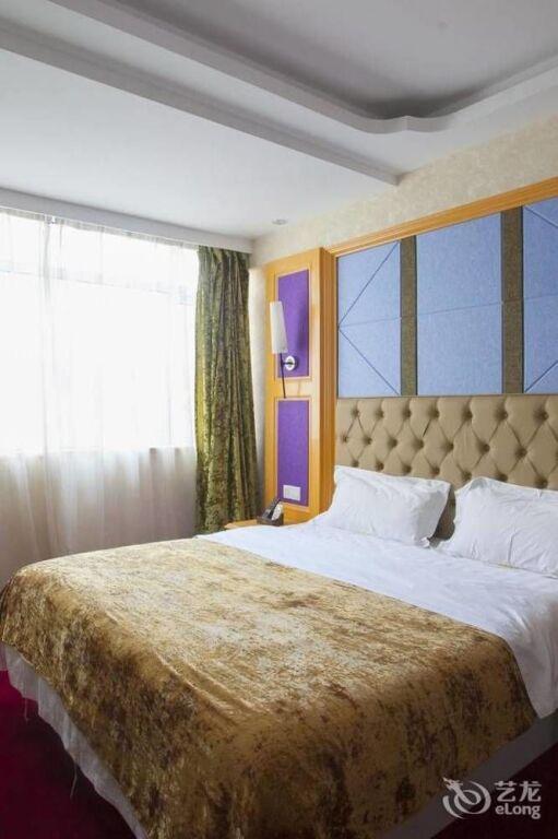 Ухань: Roman Holiday Hotel (Wuhan Xibei Lake)
