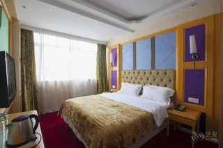 Ухань: Roman Holiday Hotel (Wuhan Xibei Lake)