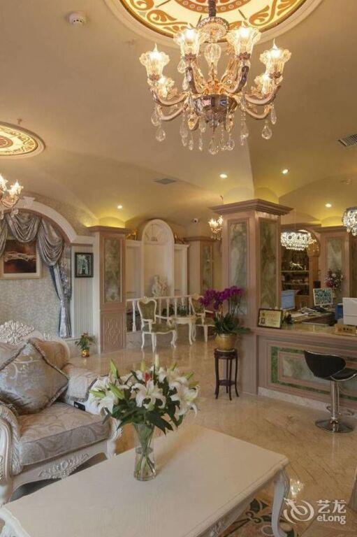 Ухань: Roman Holiday Hotel (Wuhan Xibei Lake)