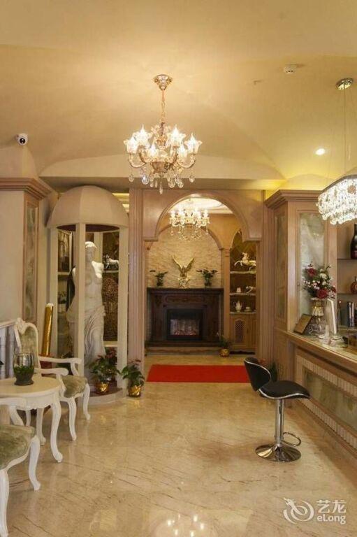 Ухань: Roman Holiday Hotel (Wuhan Xibei Lake)