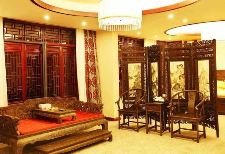 Хуаншань: By The Peach Blossom Pool Holiday Hotel